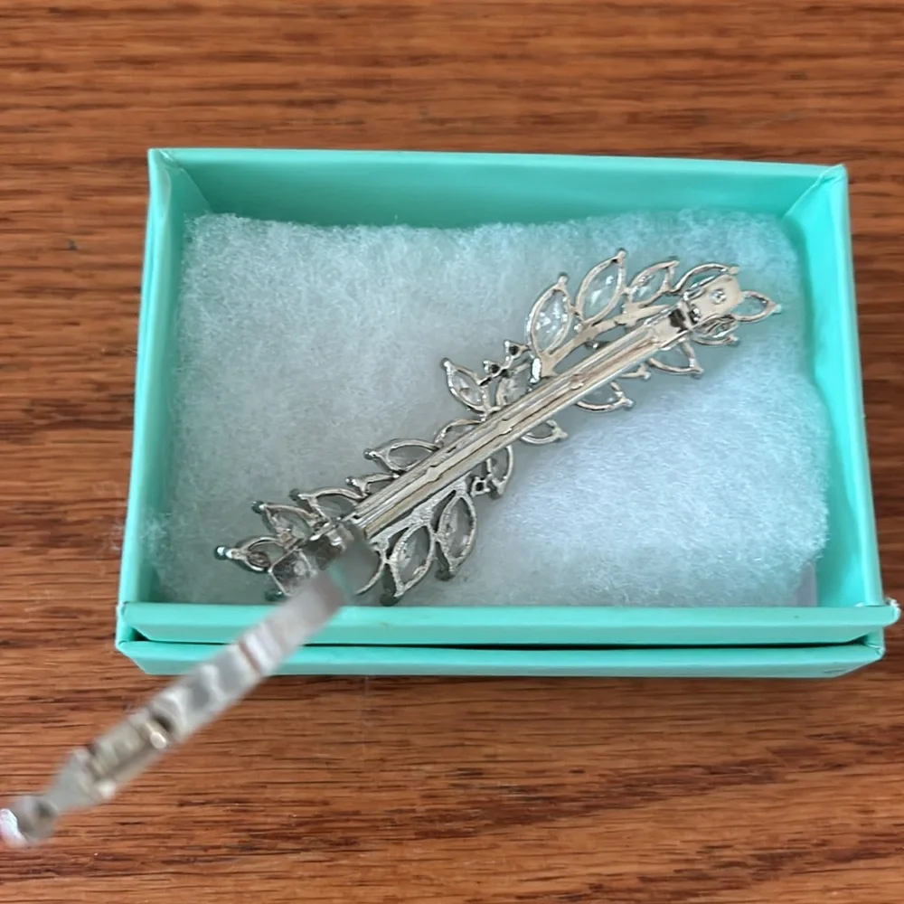Hair Accessory - Picture 2 of 3